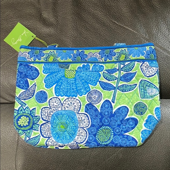 Vera Bradley Handbags - Vera Bradley doodle daisy petite tote